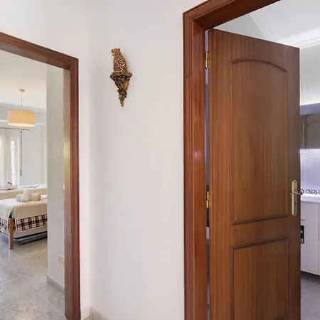 Golden Rana Апартаменти *