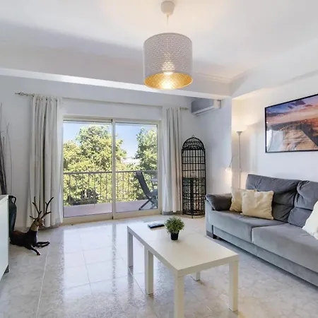 Golden Rana Apartment *